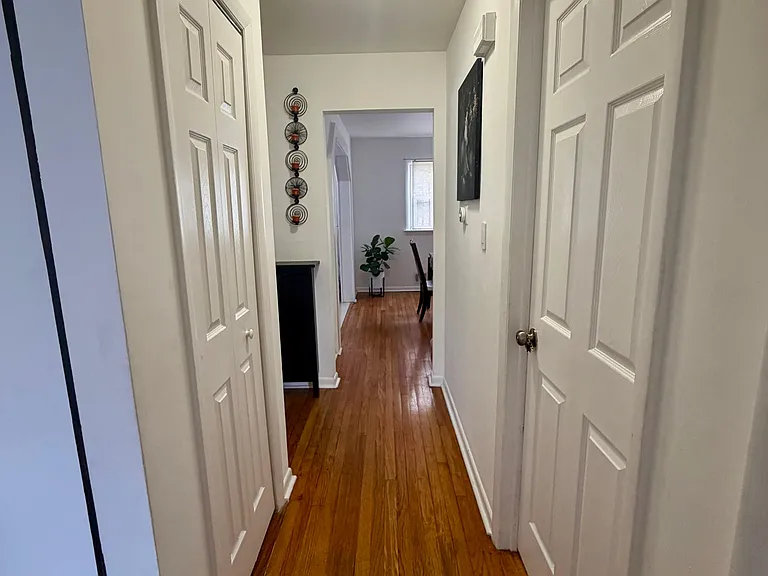 Lincoln Ave — Photo 11