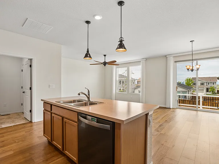 855 N Waterloo Cir — Photo 5