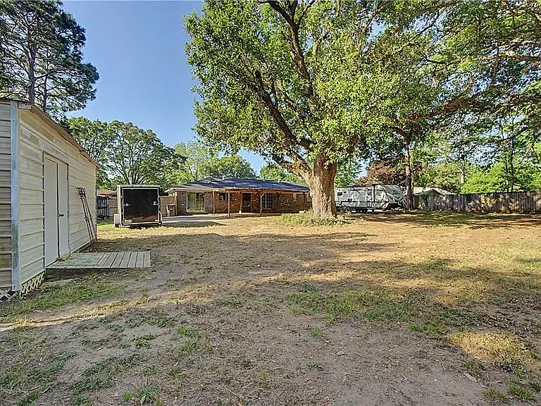 6258 Western Hills Ave — Photo 32