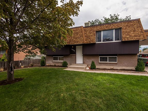 3rd image of 6901 S Dixie Dr