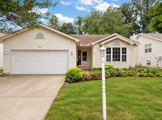 405 Galway Dr, Valparaiso, IN 46385