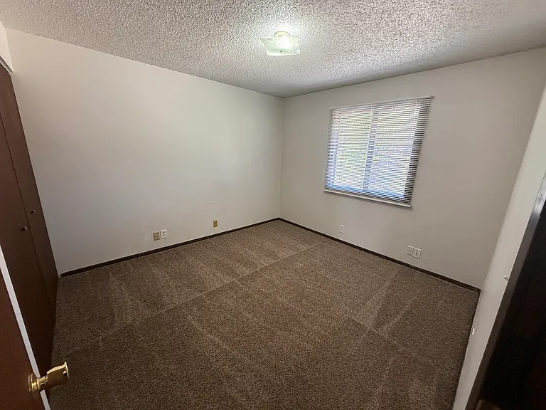 2032 E St #7 — Photo 9
