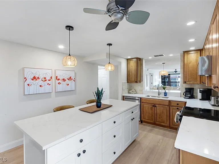 2445 W Gulf Dr #47B — Photo 13