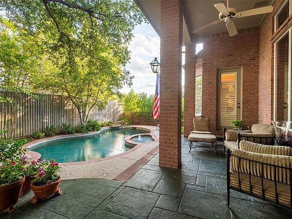 3rd image of 5712 Fredrick Ct