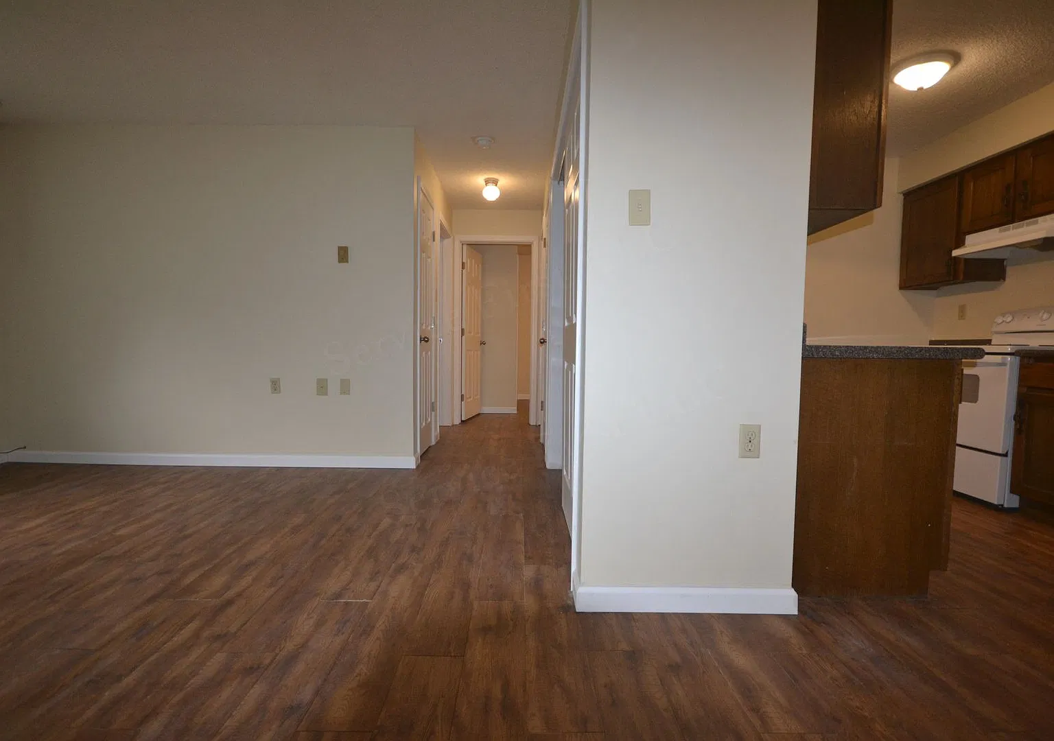 Warsaw Apartments — Photo 4