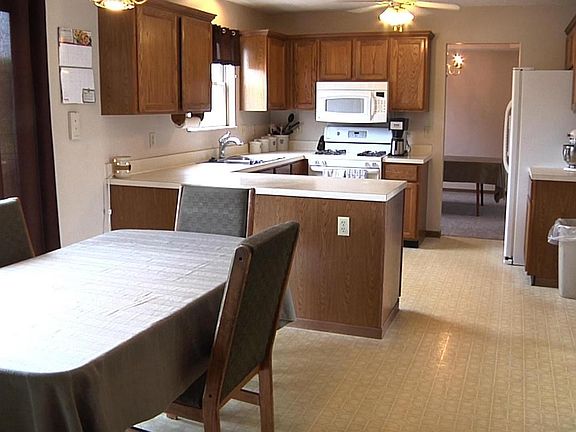 5th image of 5076 Cherry Blossom Dr