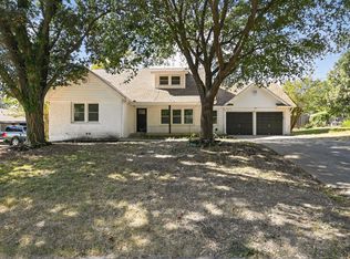 8336 Tucson Trl, Fort Worth, TX 76116