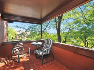 136 Sandpiper Ky, Secaucus, NJ 07094