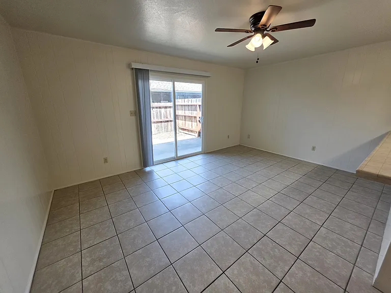 200 W Turner Rd #4 — Photo 6
