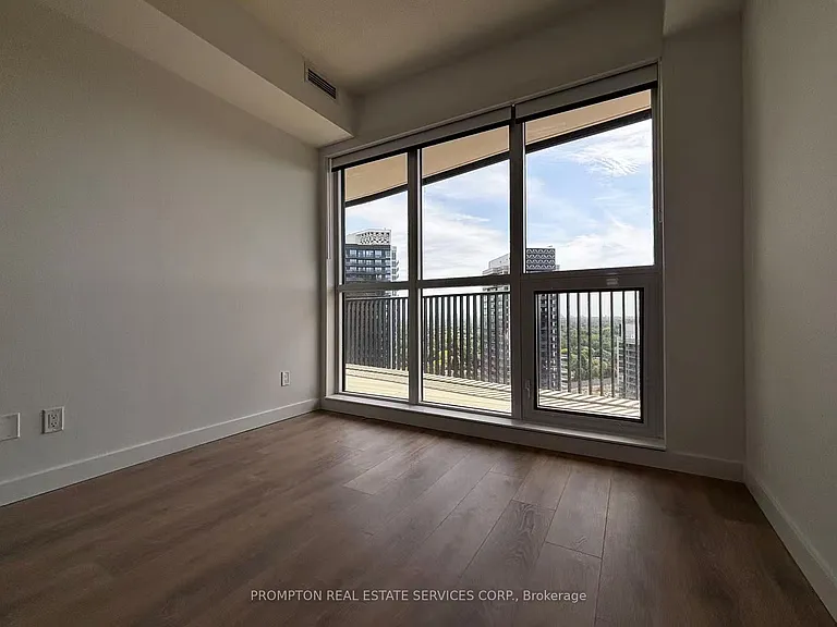 18 Esther Shiner Blvd #2709 — Photo 8