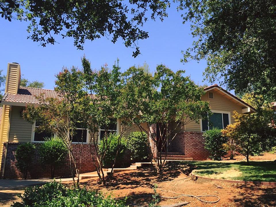 1st image of 3000 Oakleaf Dr
