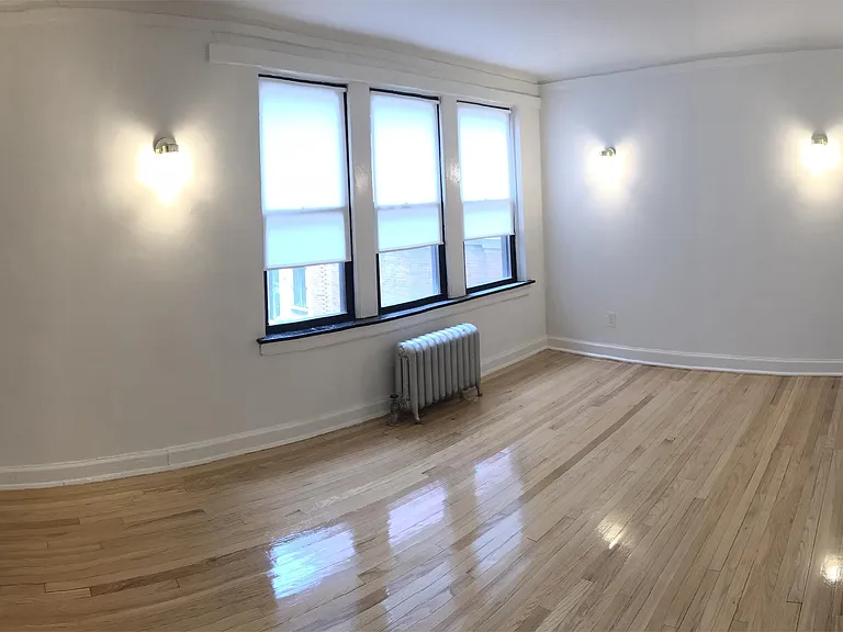 8917 S Justine St #1-A — Photo 4