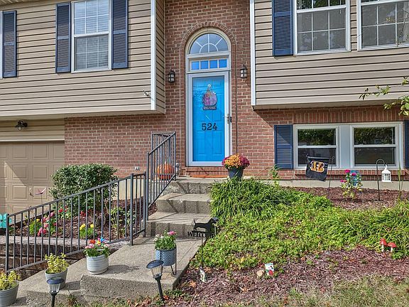 3rd image of 524 Grouse Ct