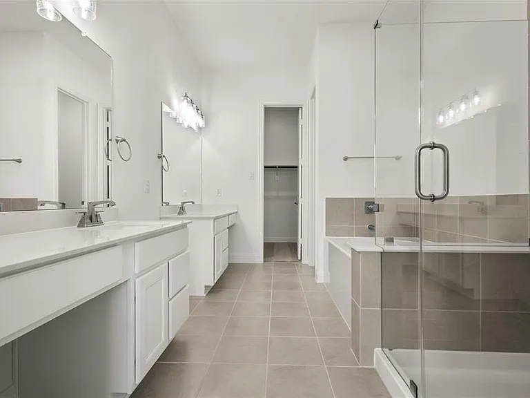 2064 Terra Rose Dr — Photo 16