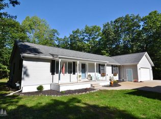 5070 Briar Cliff Dr, Lewiston, MI 49756
