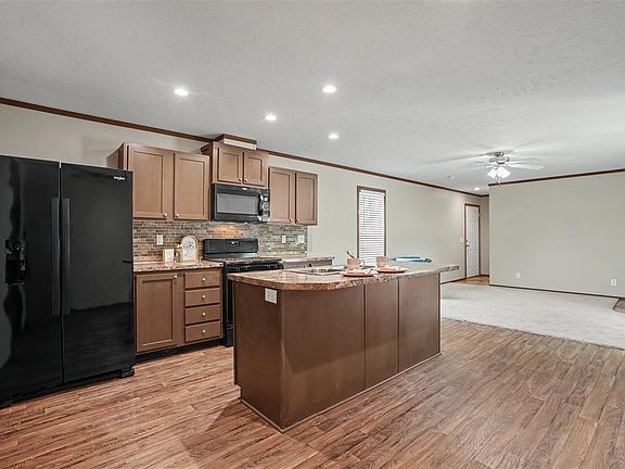 3rd image of 3701 2nd St #9