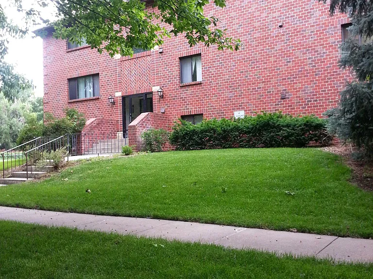 2935 Q St — Photo 2