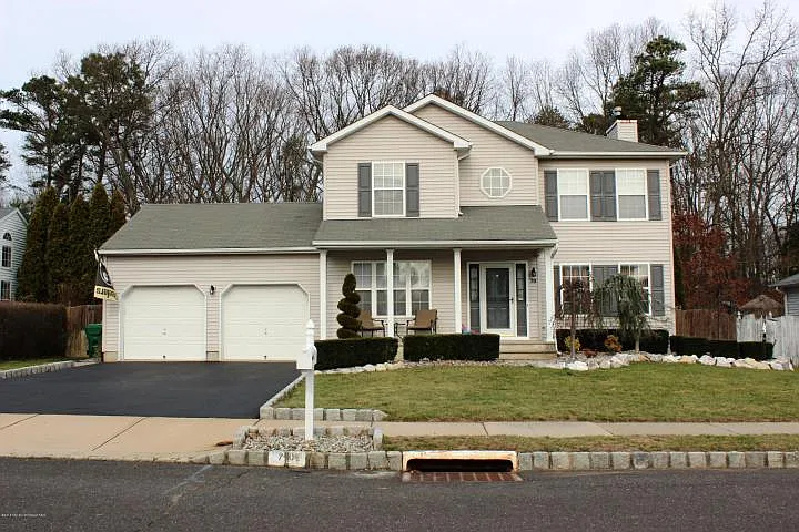 70 Diamond Ln photo 1