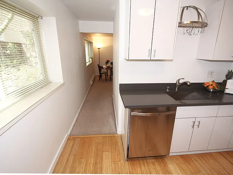 Ballard Flats Apartments — Photo 8