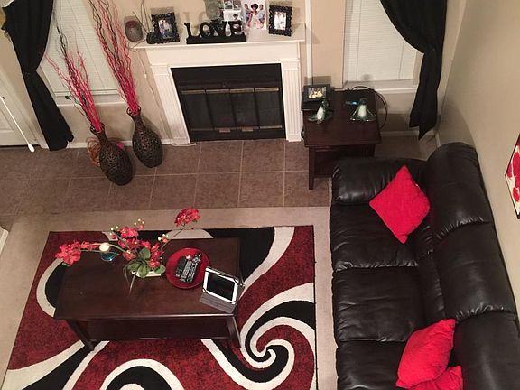 5th image of 3636 Greenacres Dr #32