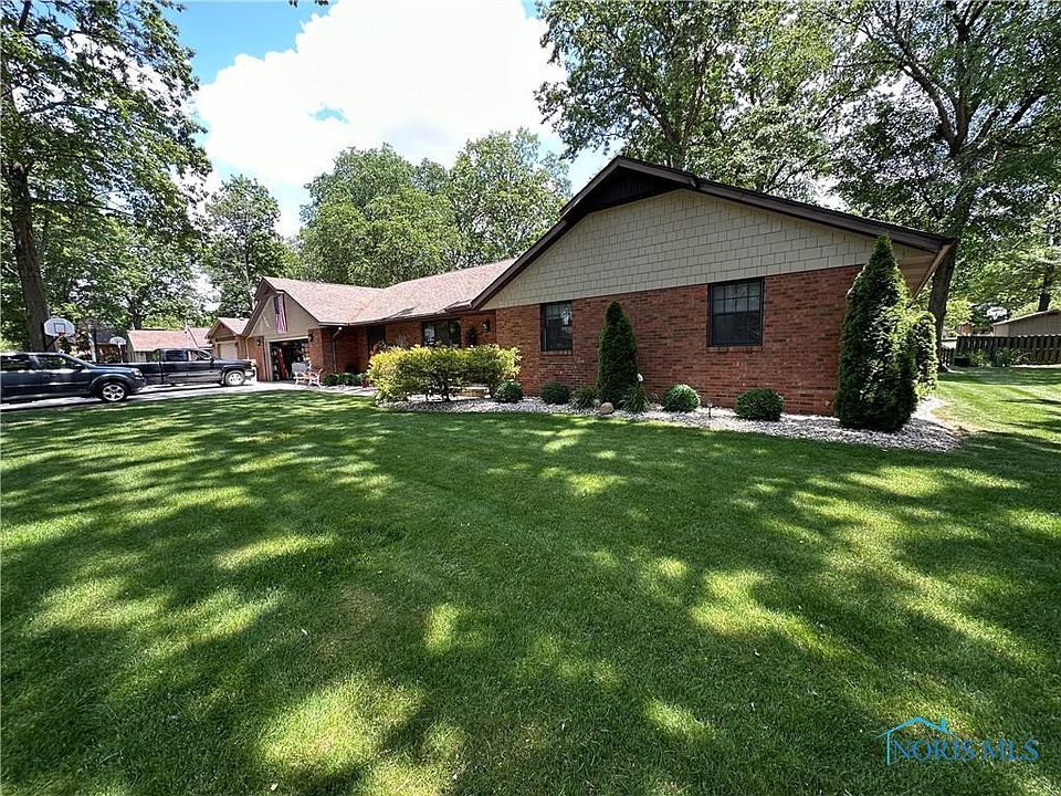 1st image of 2520 Foxbury Ln