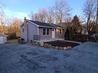 9 Bergen Trl, Hopatcong, NJ 07843