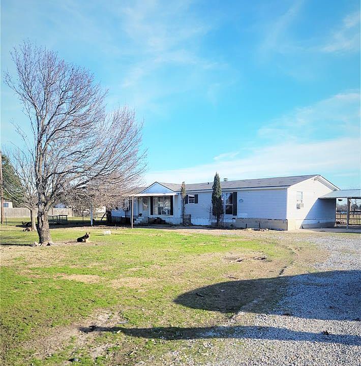 1st image of 3379 W Caddo Dr