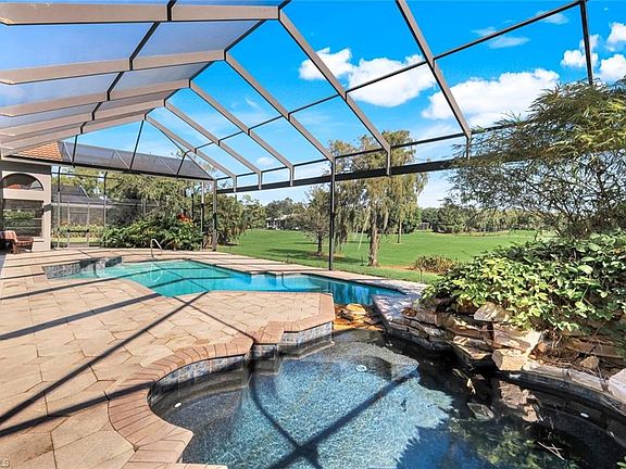 4th image of 20265 Country Club DR