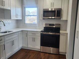 123 Denton Ave APT 2, Lynbrook, NY 11563