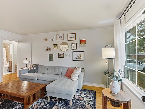 3rd image of 566 Read St