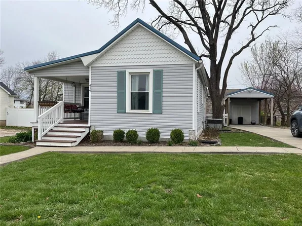 414 W South St, Warrensburg, MO 64093