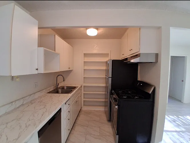 6565 Segovia Rd #1 — Photo 3