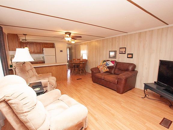 4th image of 206 Olmos St