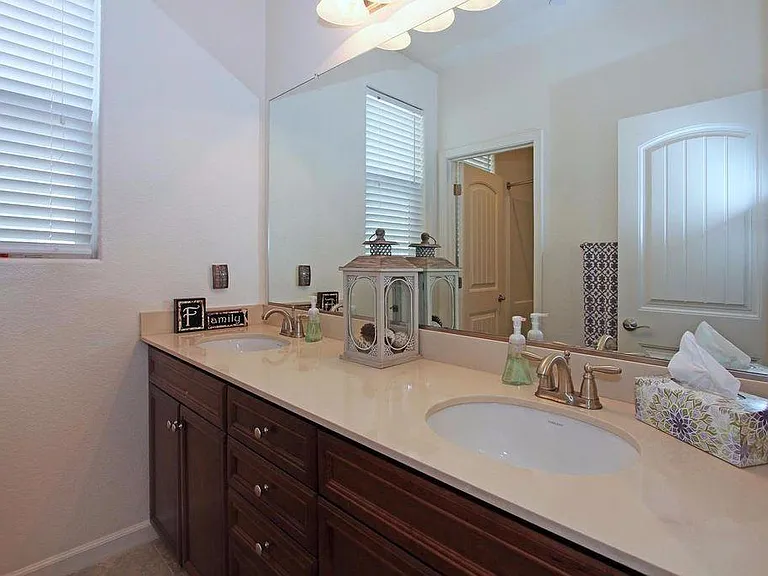 1837 Camino Real Way — Photo 18