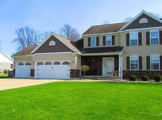 11325 Moorfield Dr, Freeland, MI 48623