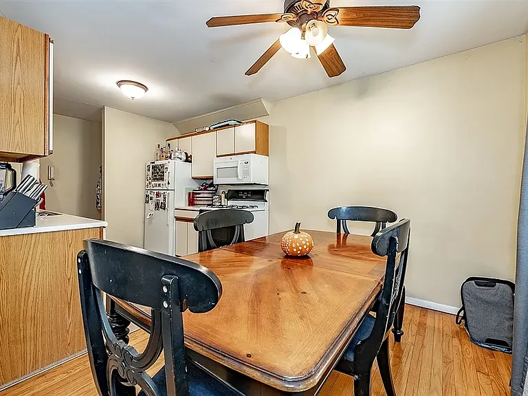 245 Regency Park Dr #245 — Photo 9