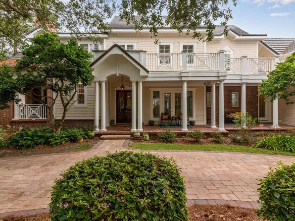 439 Admiral Ct, Destin, FL 32541