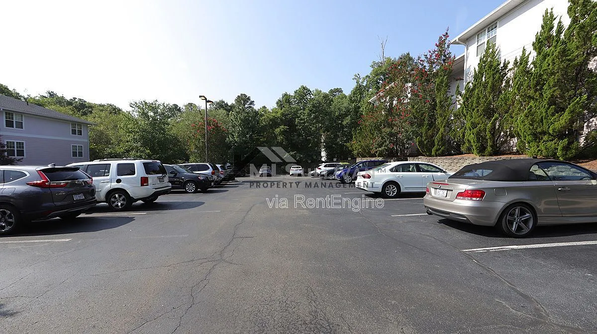 Building Photo - 929 Morreene Rd #C35