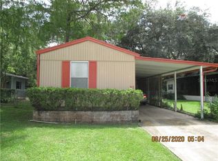 32 Canal Ct, Lake Panasoffkee, FL 33538