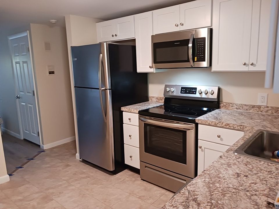 1st image of 103 Oak St #B