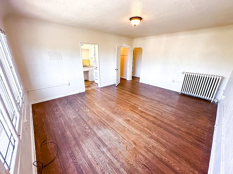 4515 Burke Ave N — Photo 18