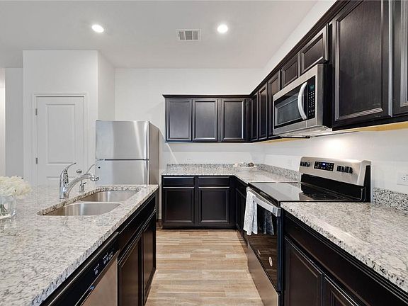 5th image of 329 Flower Smith Ln #20-B