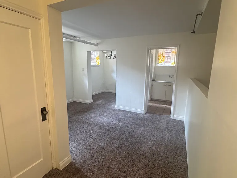 931 N Emerson St #9 — Photo 2