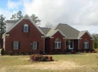 1913 Pearline Dr, Zebulon, NC 27597