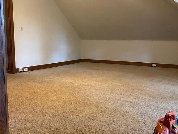 4th image of 3415 Mooney Ave #3