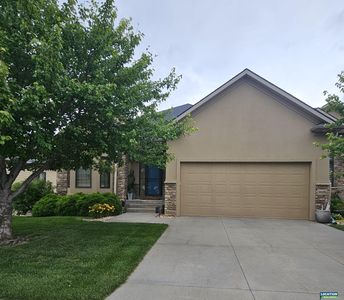8936 Sandhills Ct, Lincoln, NE, 68526