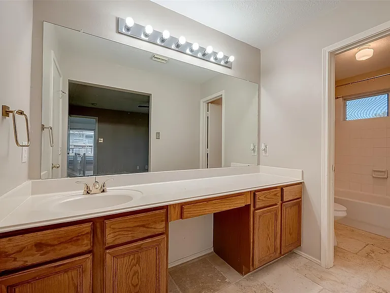 10902 Primrose Acres Ln — Photo 14