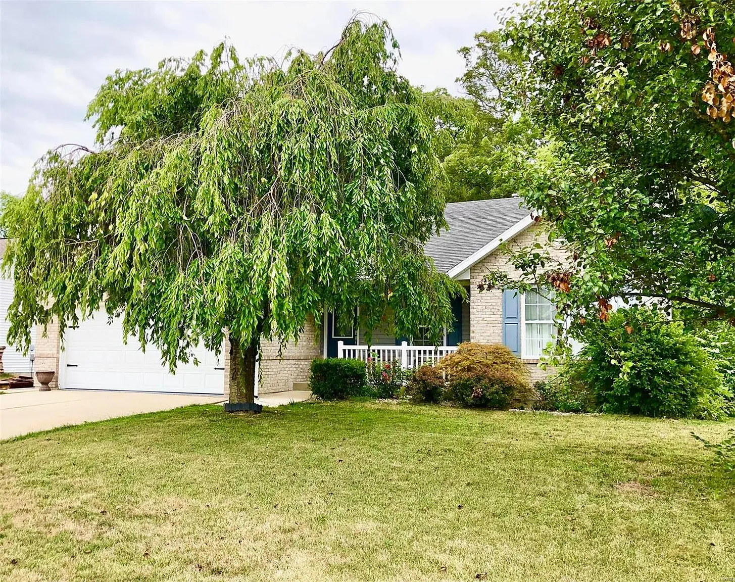 1006 Driftwood Ln photo 1