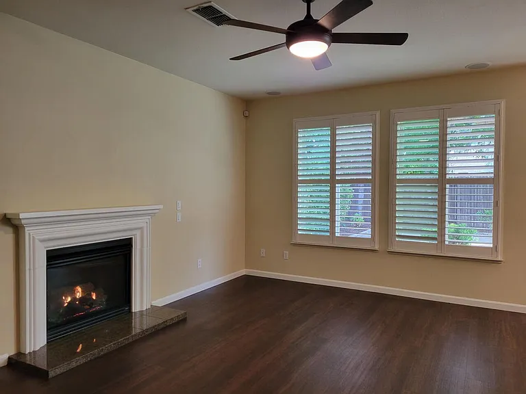 1940 Terracina Cir — Photo 5