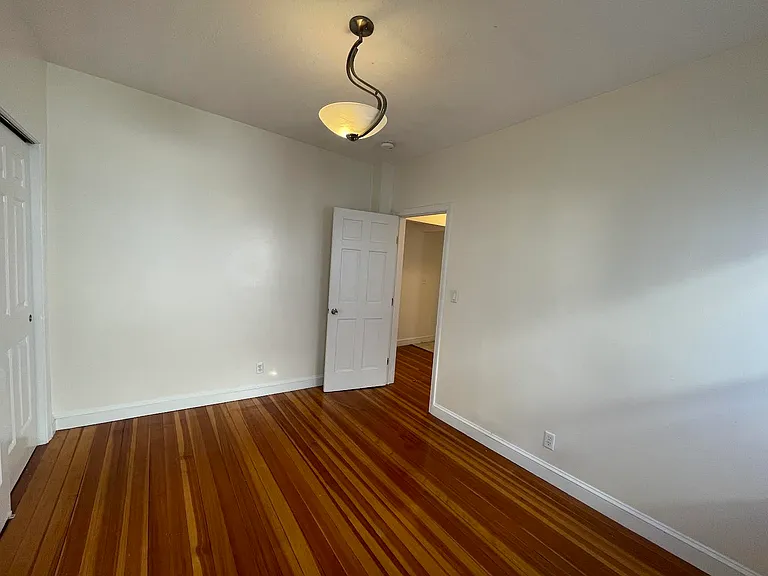 24 Frederick Ave #24 — Photo 8